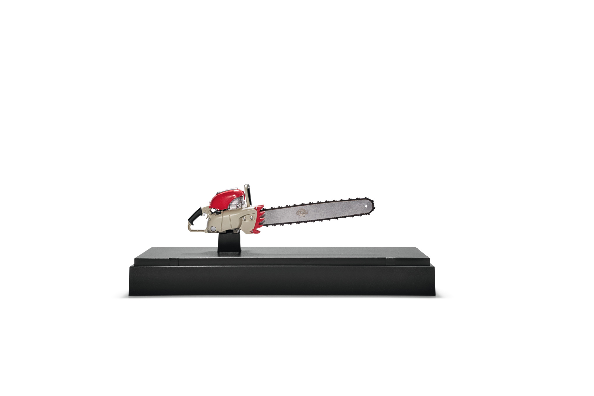 Model Chainsaw - Contra - 1:12