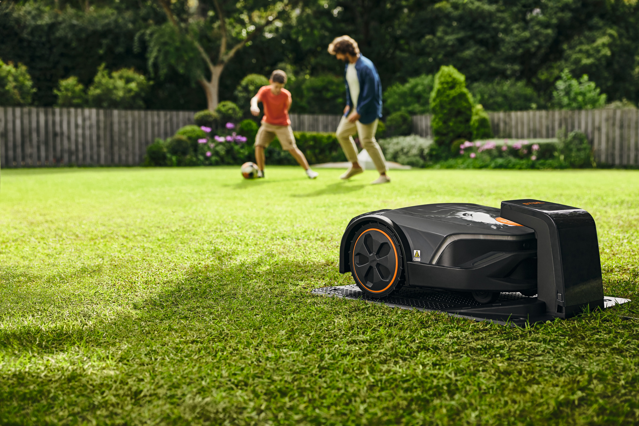 ¡MOW® 6 EVO robotic mower